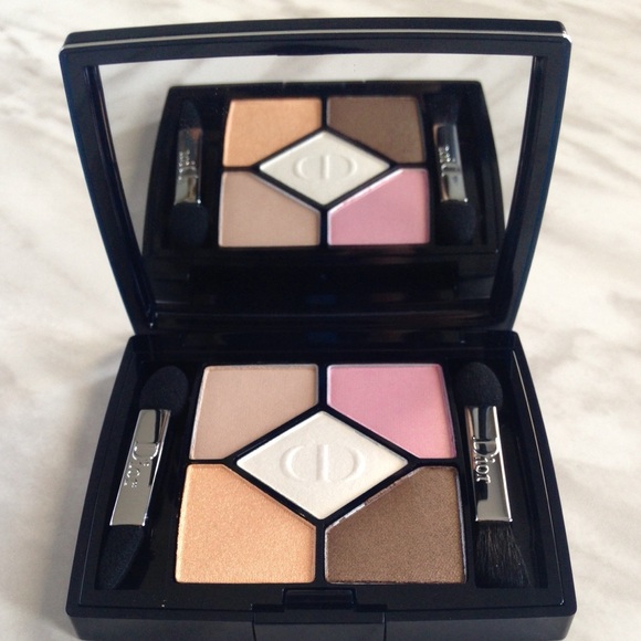 Dior 5 Couleurs Polka Dots Eyeshadow Palette 536 Escapade BNIB HTF LE - Picture 2 of 2